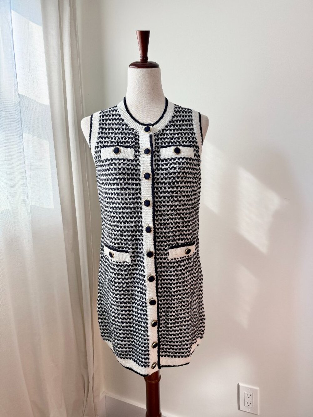 Tuckernuck Pomander Place Bardot Mini Dress Medium NWT Navy White Knit - Picture 3 of 11